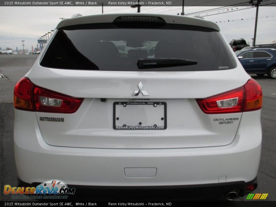 2015 Mitsubishi Outlander Sport SE AWC White / Black Photo #6