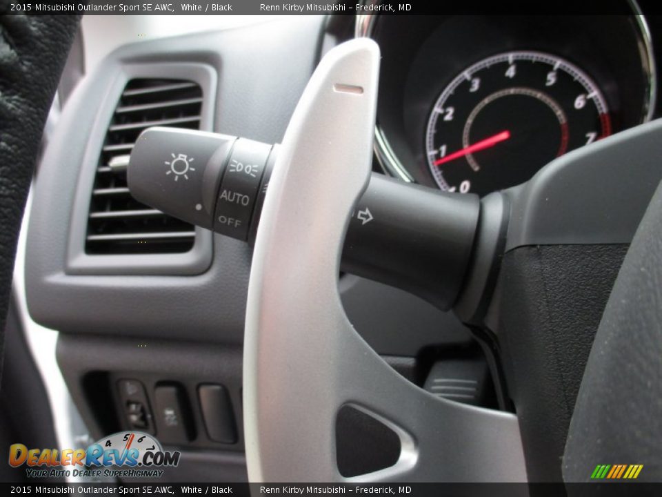 2015 Mitsubishi Outlander Sport SE AWC White / Black Photo #16