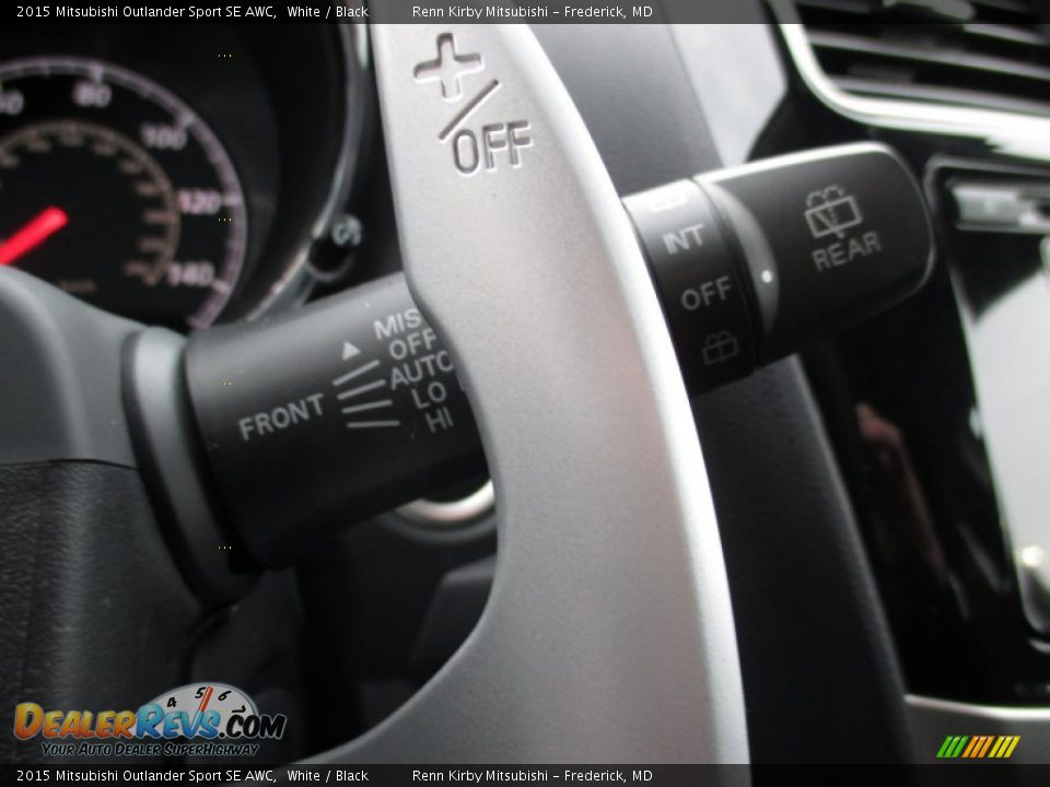 2015 Mitsubishi Outlander Sport SE AWC White / Black Photo #17