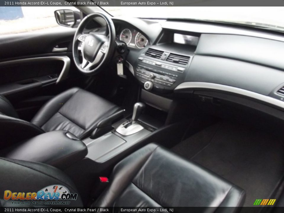 Dashboard of 2011 Honda Accord EX-L Coupe Photo #12