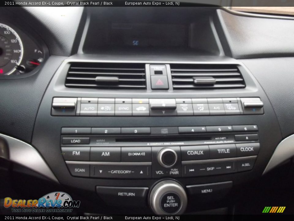 Controls of 2011 Honda Accord EX-L Coupe Photo #23