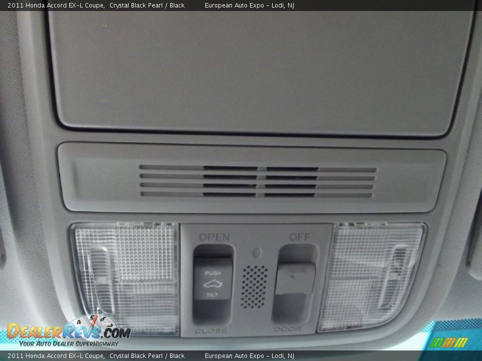 2011 Honda Accord EX-L Coupe Crystal Black Pearl / Black Photo #30
