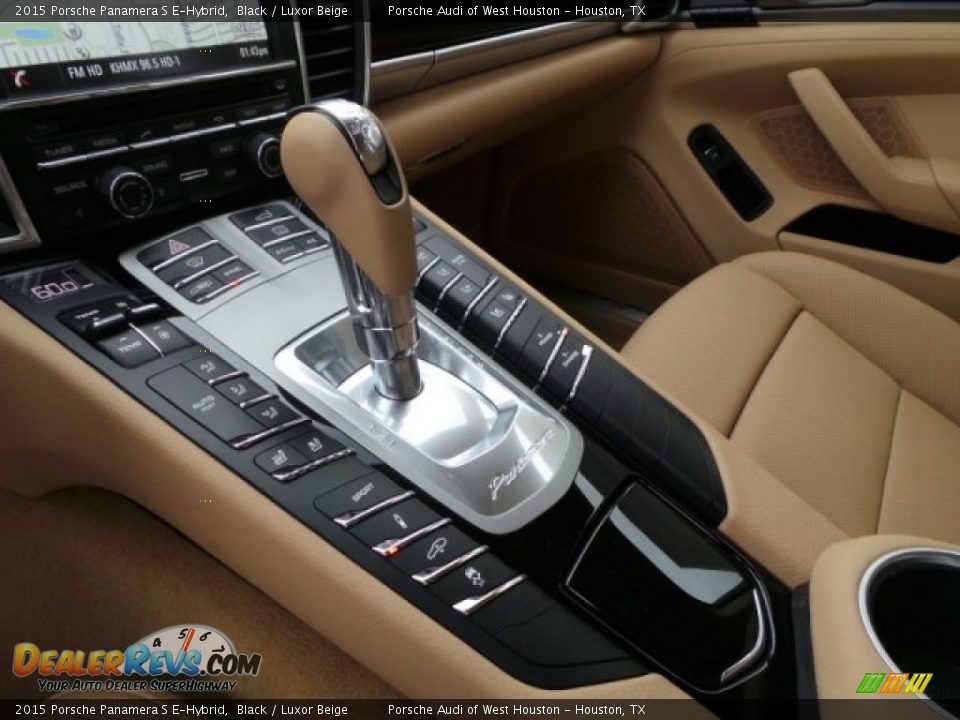 2015 Porsche Panamera S E-Hybrid Shifter Photo #14