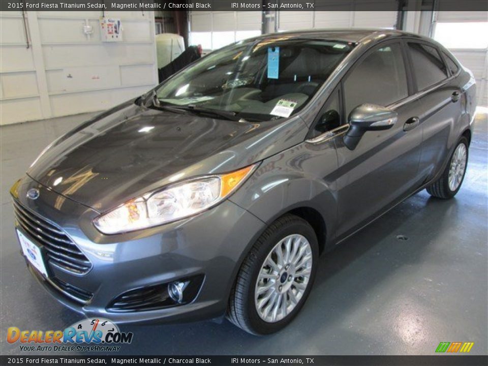 2015 Ford Fiesta Titanium Sedan Magnetic Metallic / Charcoal Black Photo #3