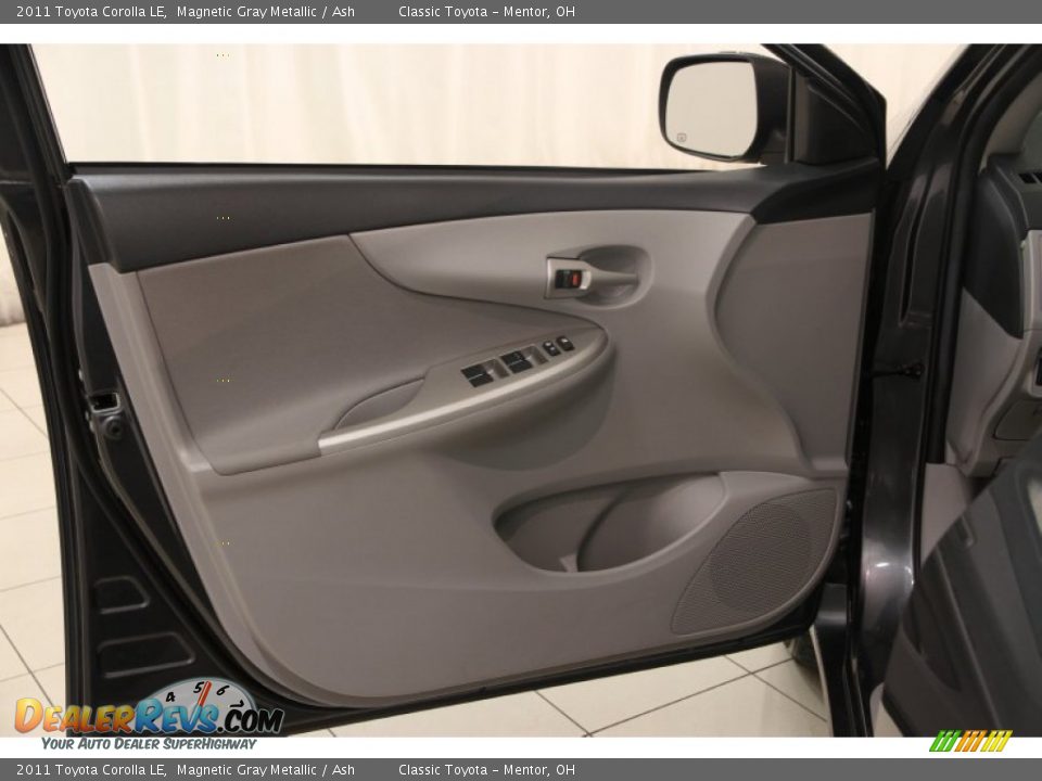 2011 Toyota Corolla LE Magnetic Gray Metallic / Ash Photo #4