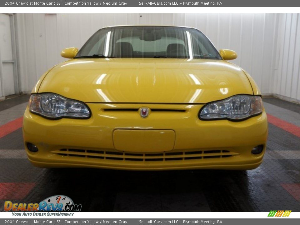 2004 Chevrolet Monte Carlo SS Competition Yellow / Medium Gray Photo #4