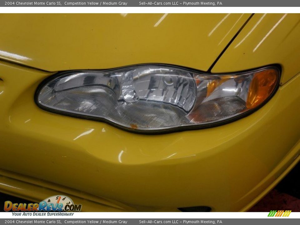 2004 Chevrolet Monte Carlo SS Competition Yellow / Medium Gray Photo #33
