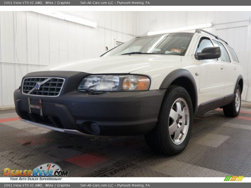 2001 Volvo V70 XC AWD White / Graphite Photo #3