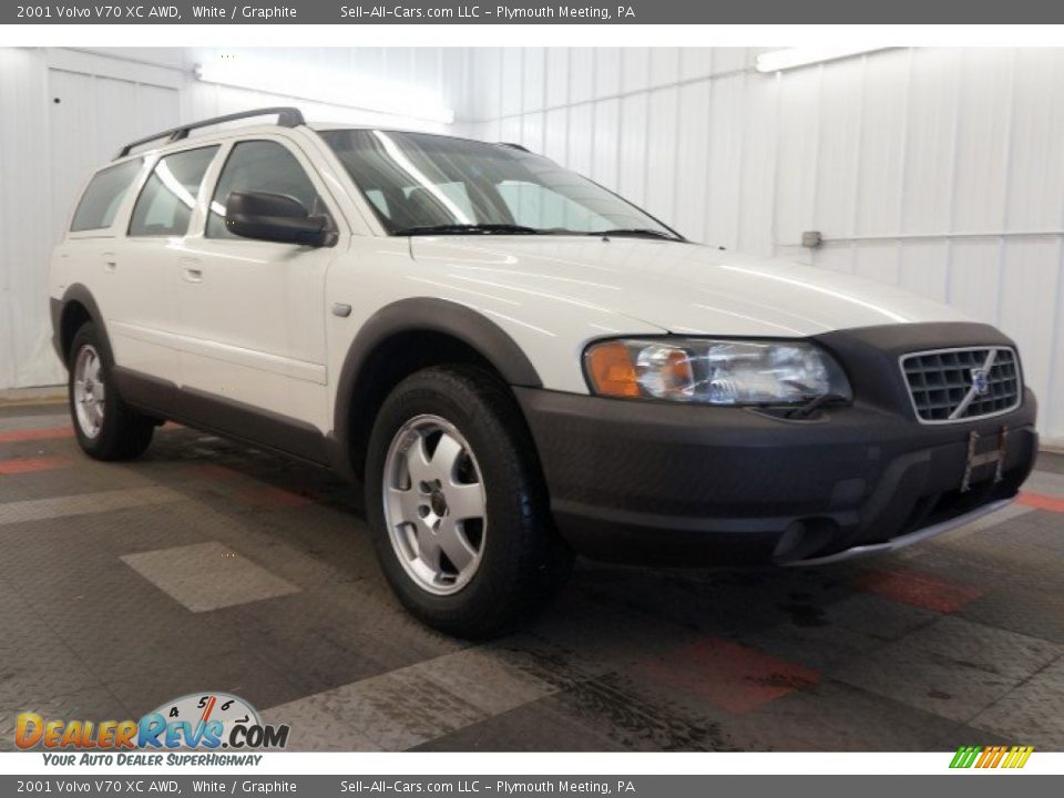2001 Volvo V70 XC AWD White / Graphite Photo #5