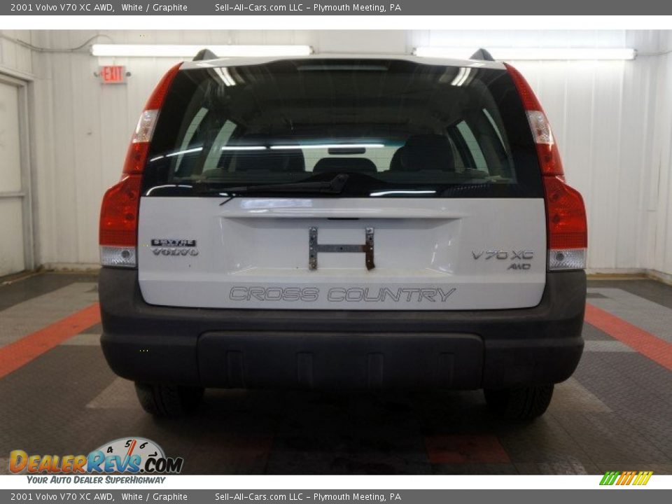 2001 Volvo V70 XC AWD White / Graphite Photo #9