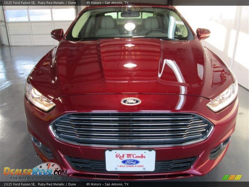 2015 Ford Fusion SE Ruby Red Metallic / Dune Photo #2
