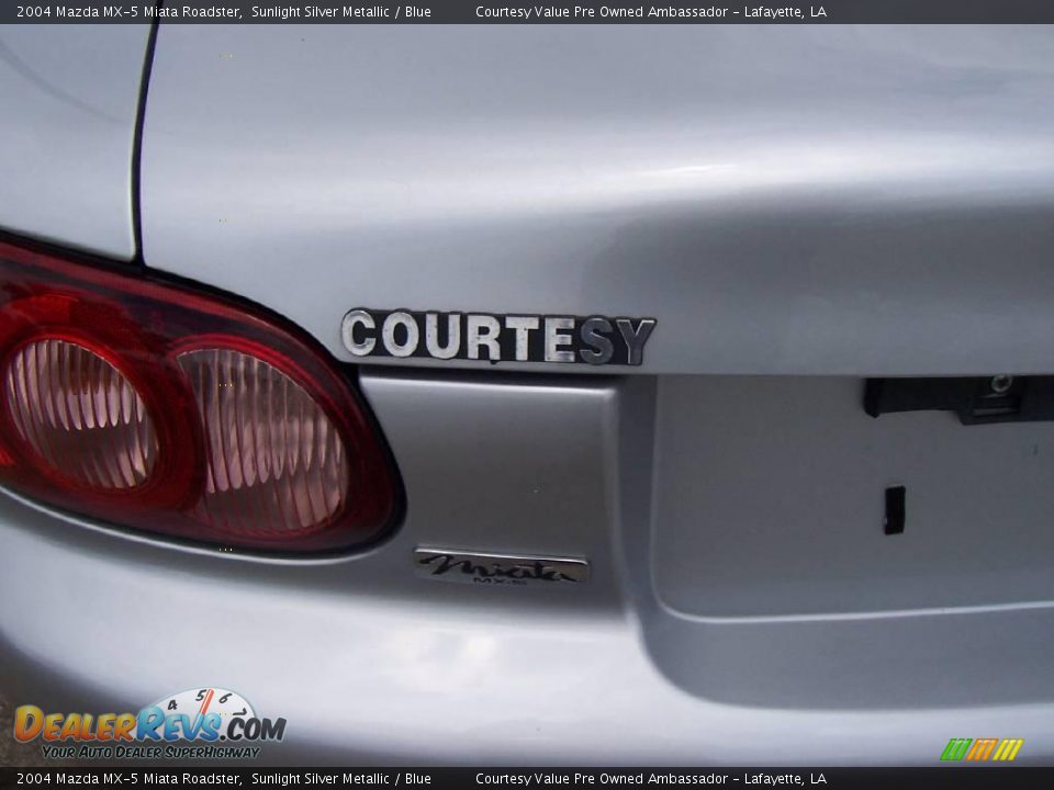 2004 Mazda MX-5 Miata Roadster Sunlight Silver Metallic / Blue Photo #10
