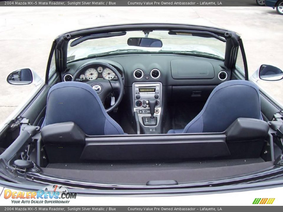 2004 Mazda MX-5 Miata Roadster Sunlight Silver Metallic / Blue Photo #11
