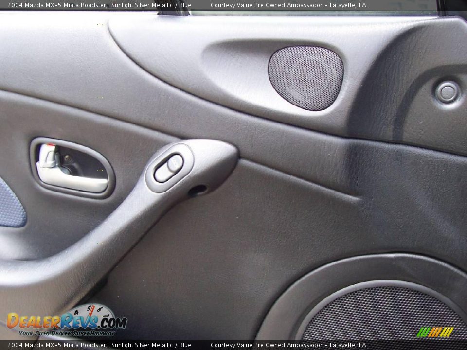 2004 Mazda MX-5 Miata Roadster Sunlight Silver Metallic / Blue Photo #12