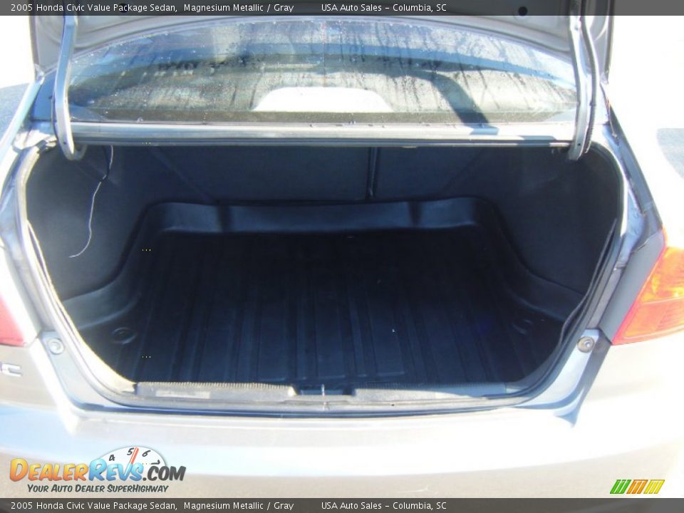 2005 Honda Civic Value Package Sedan Magnesium Metallic / Gray Photo #19