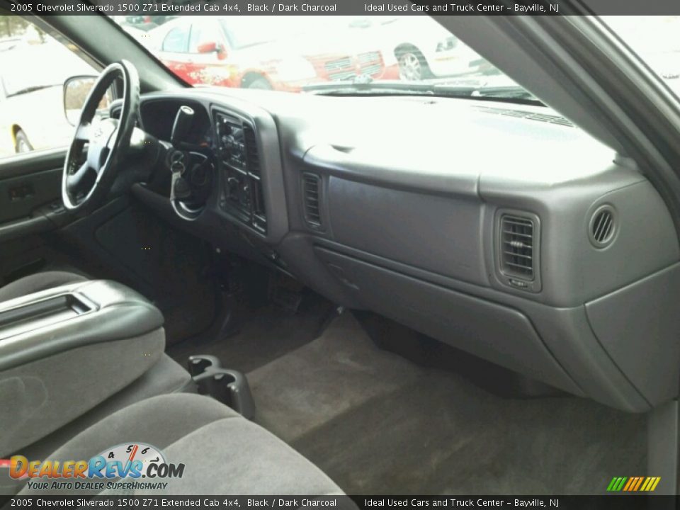 2005 Chevrolet Silverado 1500 Z71 Extended Cab 4x4 Black / Dark Charcoal Photo #12