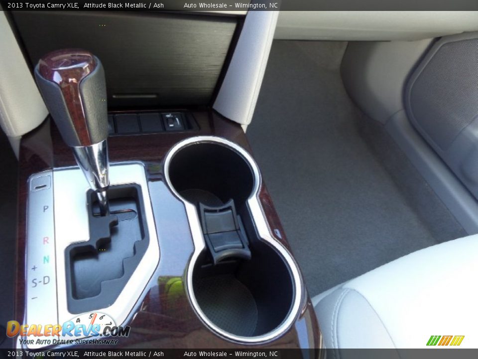 2013 Toyota Camry XLE Attitude Black Metallic / Ash Photo #20