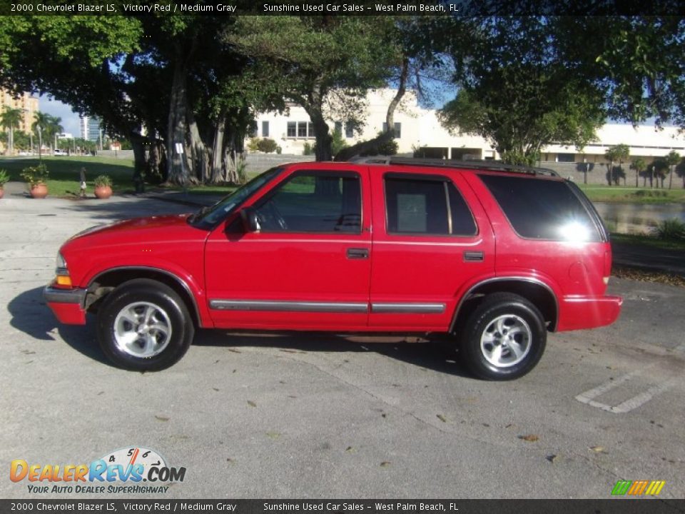 2000 Chevrolet Blazer LS Victory Red / Medium Gray Photo #2