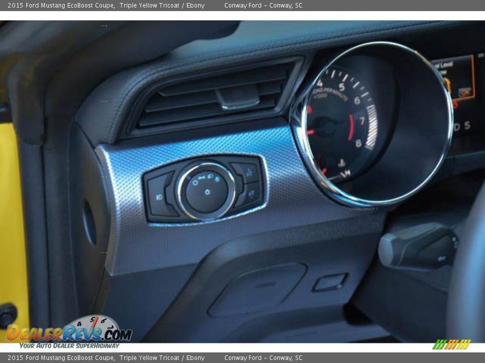 Controls of 2015 Ford Mustang EcoBoost Coupe Photo #17