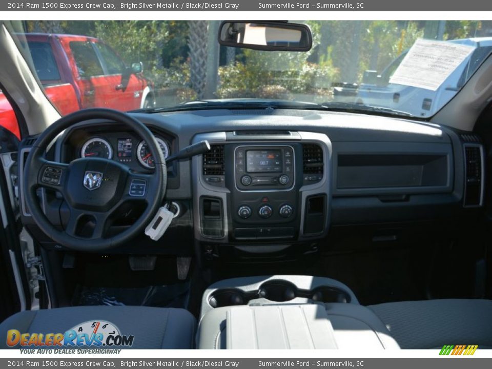 2014 Ram 1500 Express Crew Cab Bright Silver Metallic / Black/Diesel Gray Photo #9