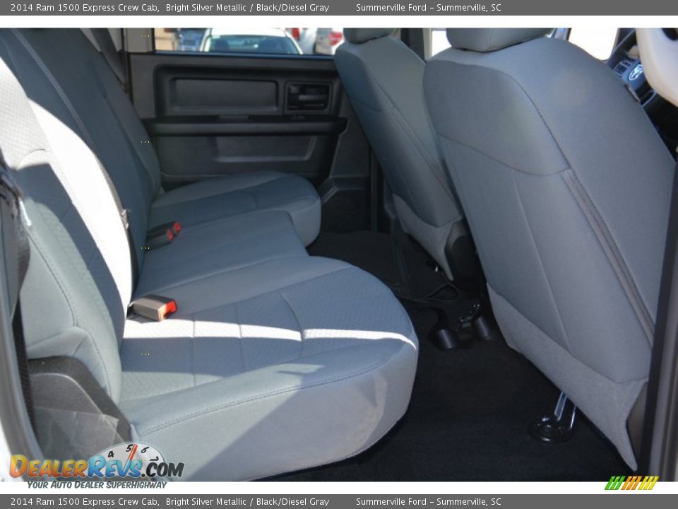 2014 Ram 1500 Express Crew Cab Bright Silver Metallic / Black/Diesel Gray Photo #17