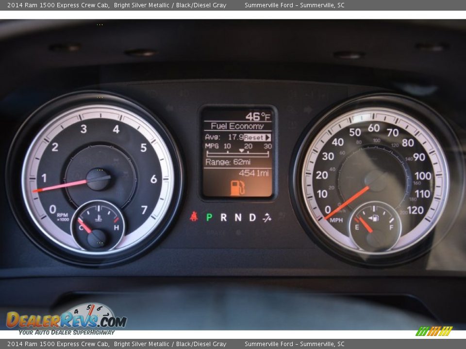 2014 Ram 1500 Express Crew Cab Bright Silver Metallic / Black/Diesel Gray Photo #24