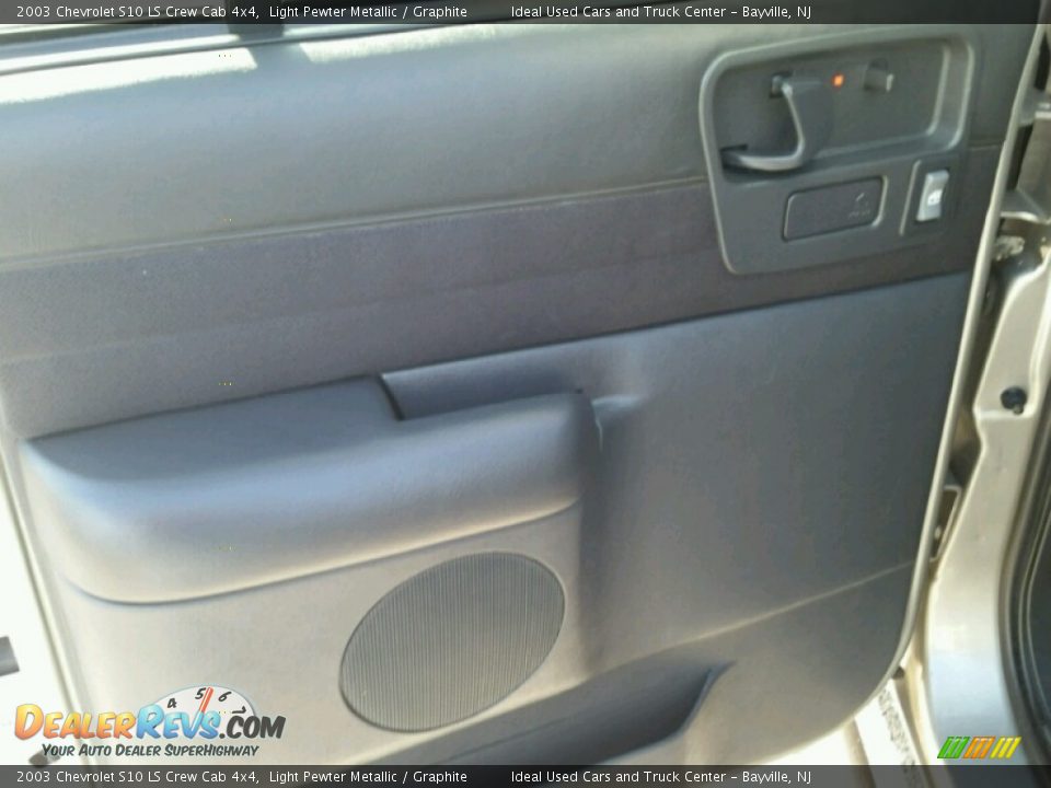 2003 Chevrolet S10 LS Crew Cab 4x4 Light Pewter Metallic / Graphite Photo #21