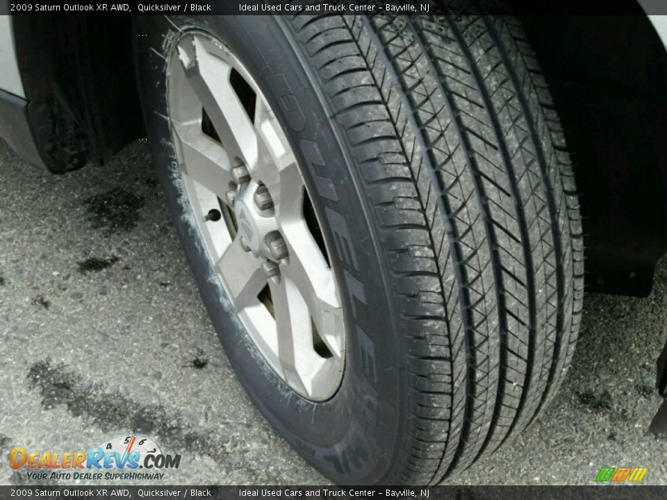 2009 Saturn Outlook XR AWD Quicksilver / Black Photo #2