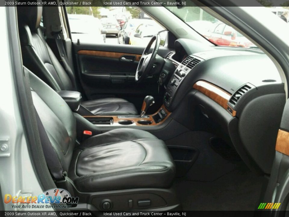 2009 Saturn Outlook XR AWD Quicksilver / Black Photo #10