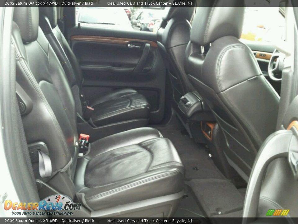 2009 Saturn Outlook XR AWD Quicksilver / Black Photo #12