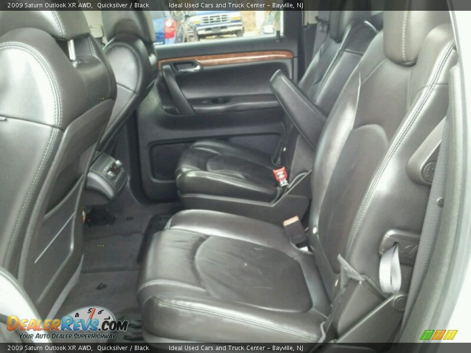 2009 Saturn Outlook XR AWD Quicksilver / Black Photo #21