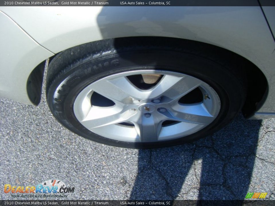 2010 Chevrolet Malibu LS Sedan Gold Mist Metallic / Titanium Photo #6