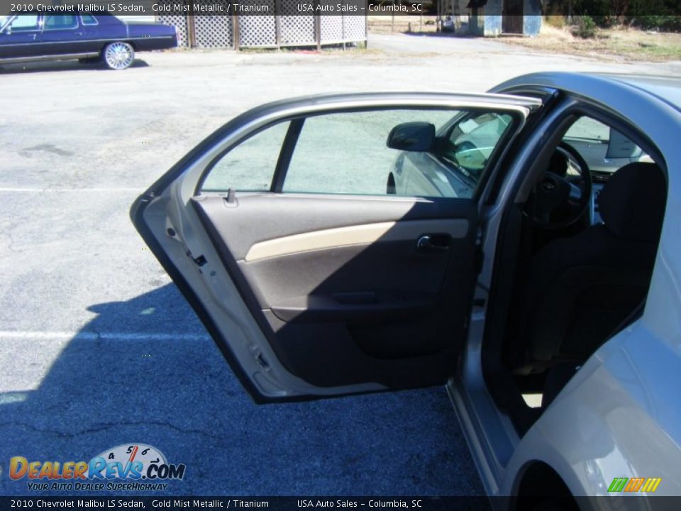2010 Chevrolet Malibu LS Sedan Gold Mist Metallic / Titanium Photo #13