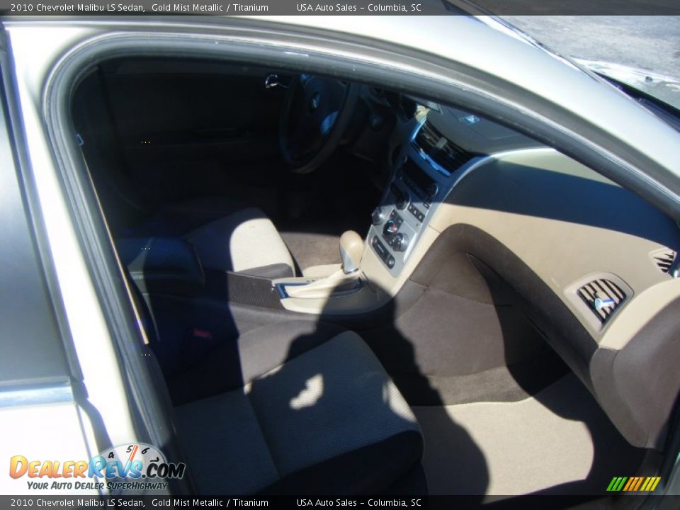 2010 Chevrolet Malibu LS Sedan Gold Mist Metallic / Titanium Photo #18