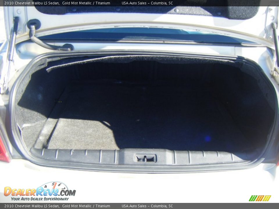 2010 Chevrolet Malibu LS Sedan Gold Mist Metallic / Titanium Photo #19