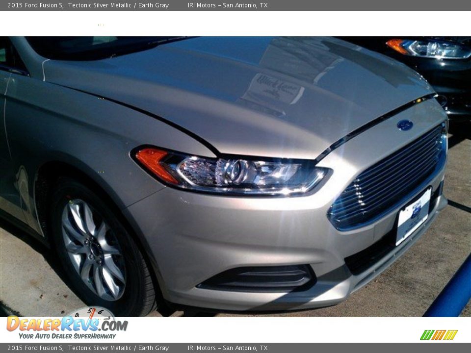 2015 Ford Fusion S Tectonic Silver Metallic / Earth Gray Photo #2