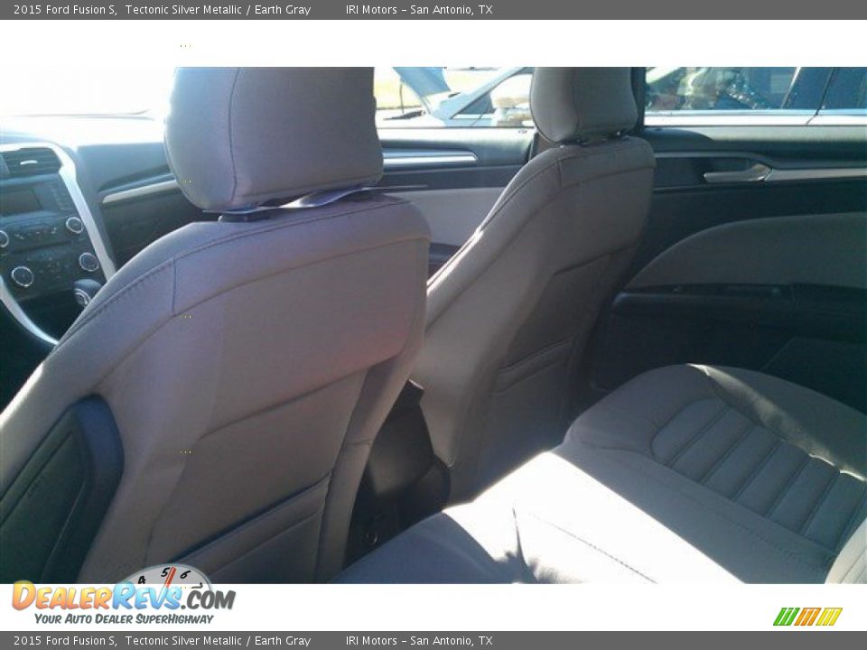 2015 Ford Fusion S Tectonic Silver Metallic / Earth Gray Photo #7