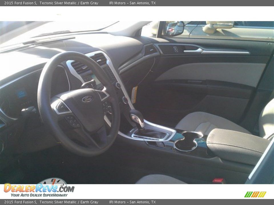 2015 Ford Fusion S Tectonic Silver Metallic / Earth Gray Photo #8