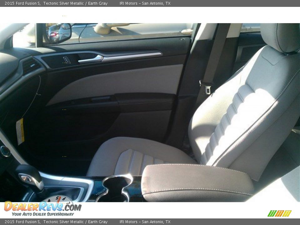 2015 Ford Fusion S Tectonic Silver Metallic / Earth Gray Photo #9
