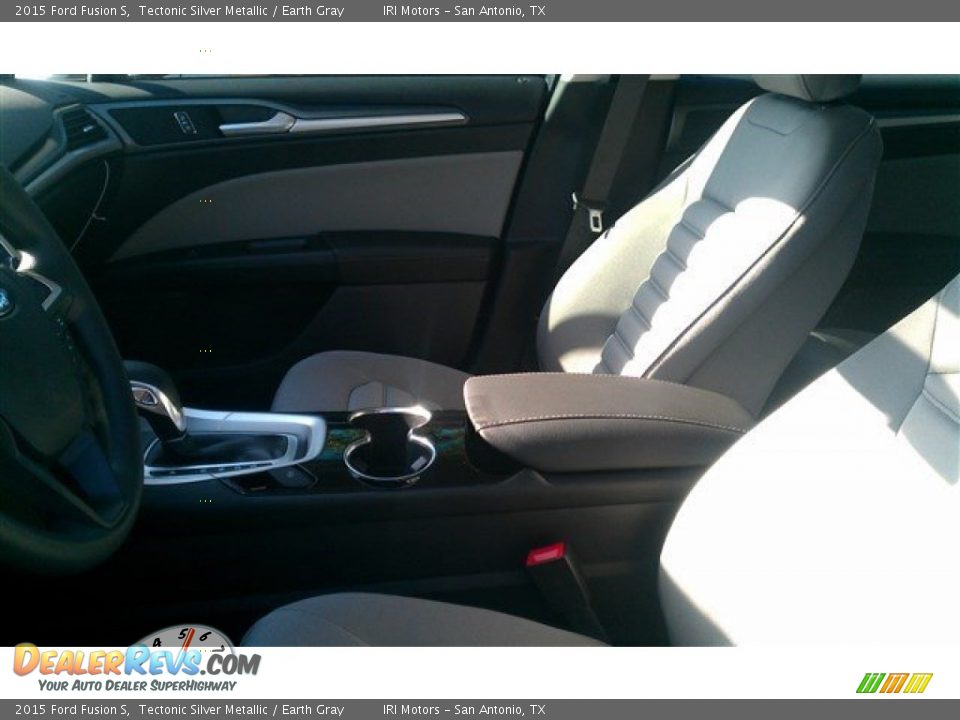 2015 Ford Fusion S Tectonic Silver Metallic / Earth Gray Photo #10