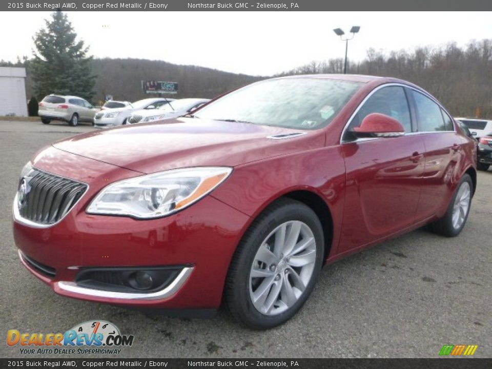 Front 3/4 View of 2015 Buick Regal AWD Photo #1