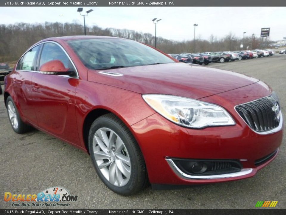 Front 3/4 View of 2015 Buick Regal AWD Photo #7
