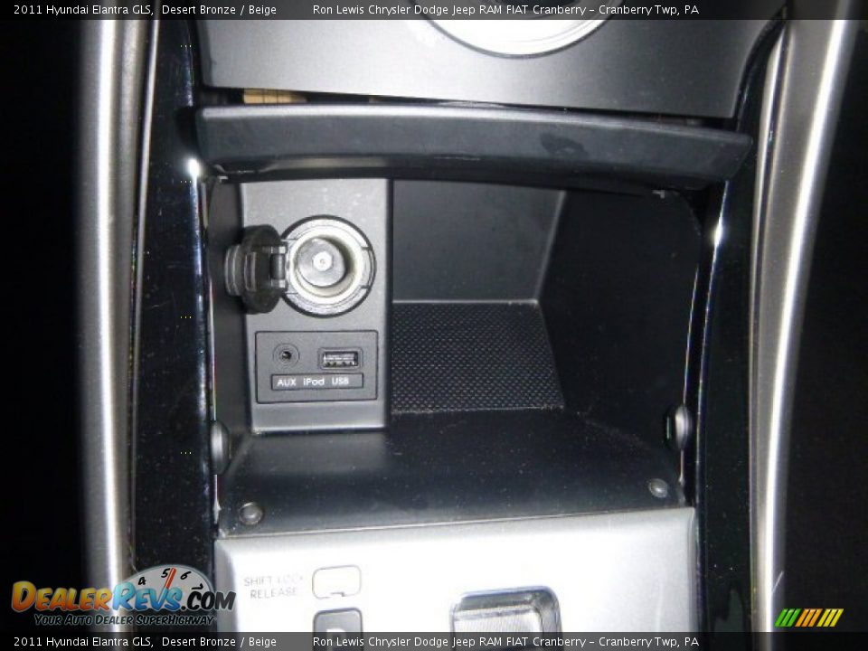 2011 Hyundai Elantra GLS Desert Bronze / Beige Photo #24