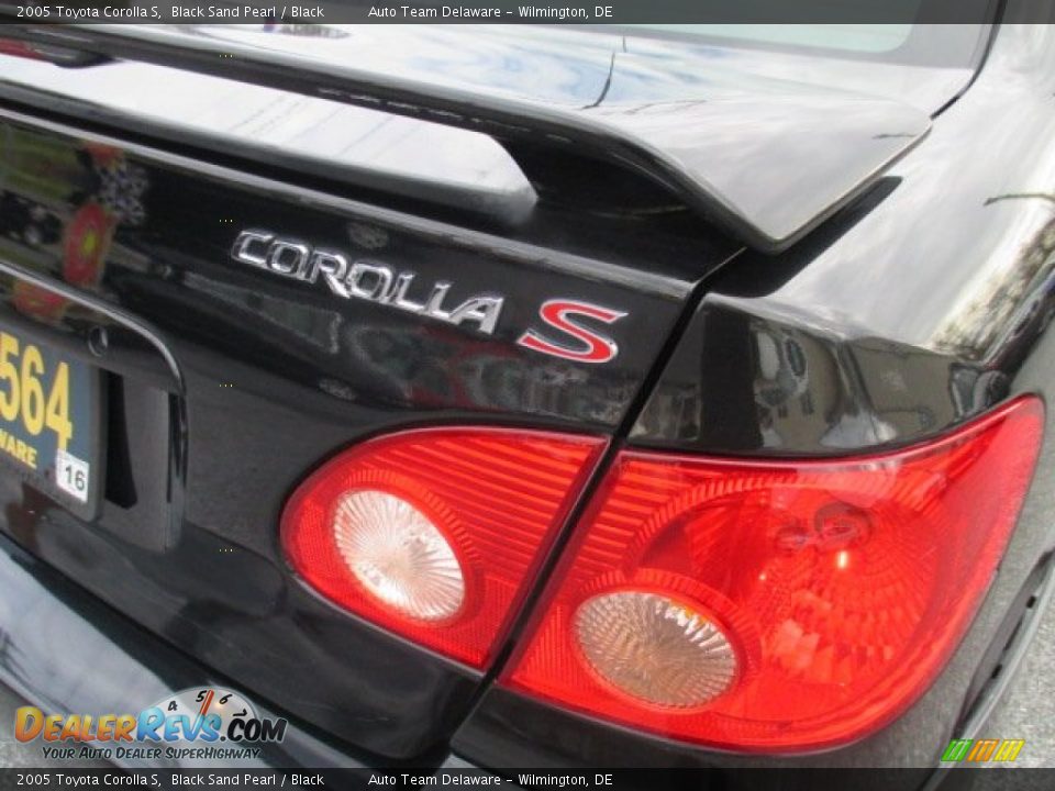 2005 Toyota Corolla S Black Sand Pearl / Black Photo #27