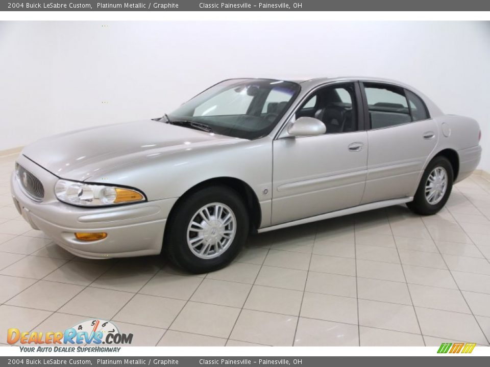 Front 3/4 View of 2004 Buick LeSabre Custom Photo #3