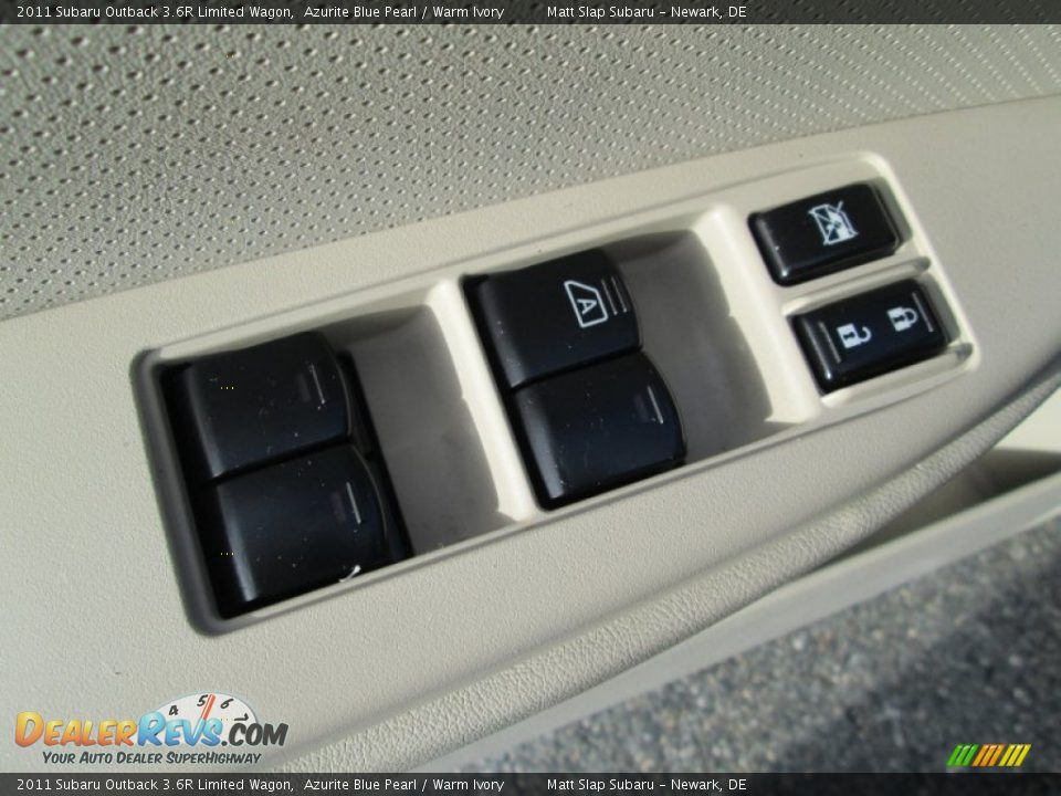 2011 Subaru Outback 3.6R Limited Wagon Azurite Blue Pearl / Warm Ivory Photo #13