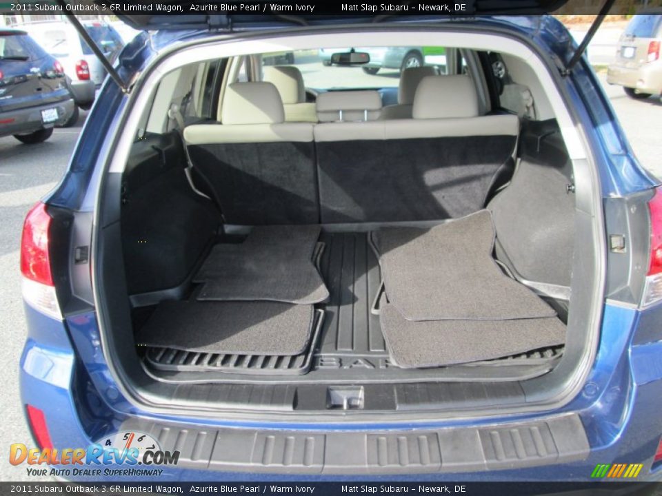 2011 Subaru Outback 3.6R Limited Wagon Azurite Blue Pearl / Warm Ivory Photo #19