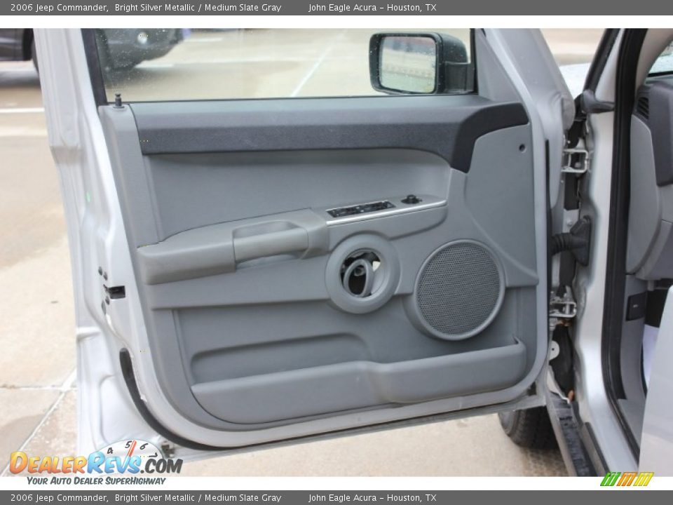 2006 Jeep Commander Bright Silver Metallic / Medium Slate Gray Photo #9