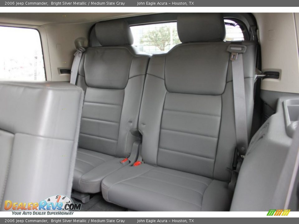 2006 Jeep Commander Bright Silver Metallic / Medium Slate Gray Photo #14