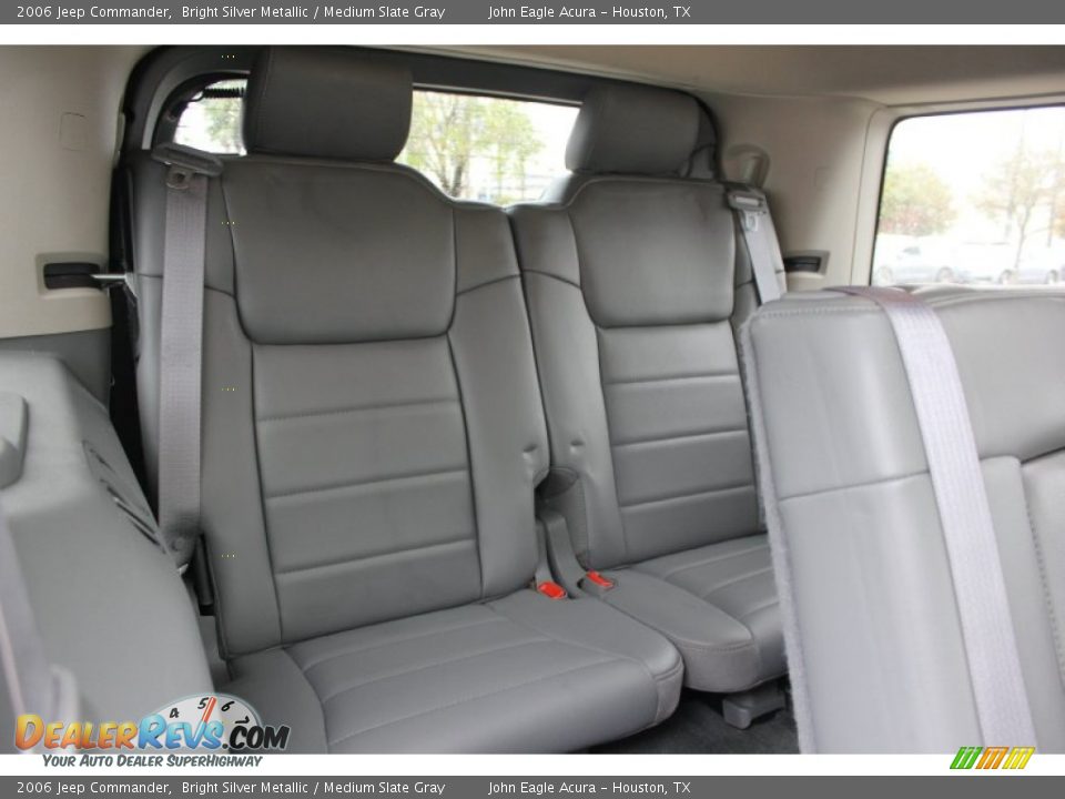 2006 Jeep Commander Bright Silver Metallic / Medium Slate Gray Photo #20